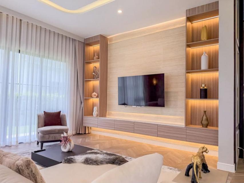 ให้เช่าคฤหาสน์หรู หมู่บ้านนาราสิริ กรุงเทพกรีฑา  ตกแต่งหรูระดับ Ultra Luxury พร้อมอยู่ 3