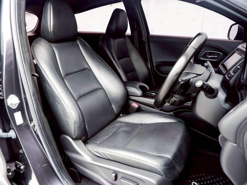 Honda HRV 1.8 RS เกียร์ Auto สีเทา ตัวTop ปี 2018 (MNC) 10