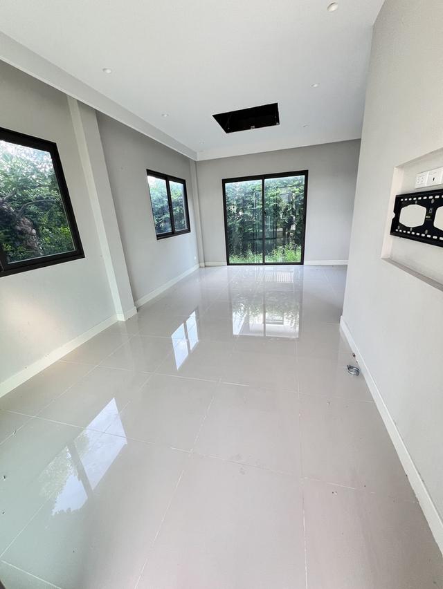 ขายบ้าน ติดสระว่ายน้ำ Grande Pleno รามอินทรา–วงแหวน 11