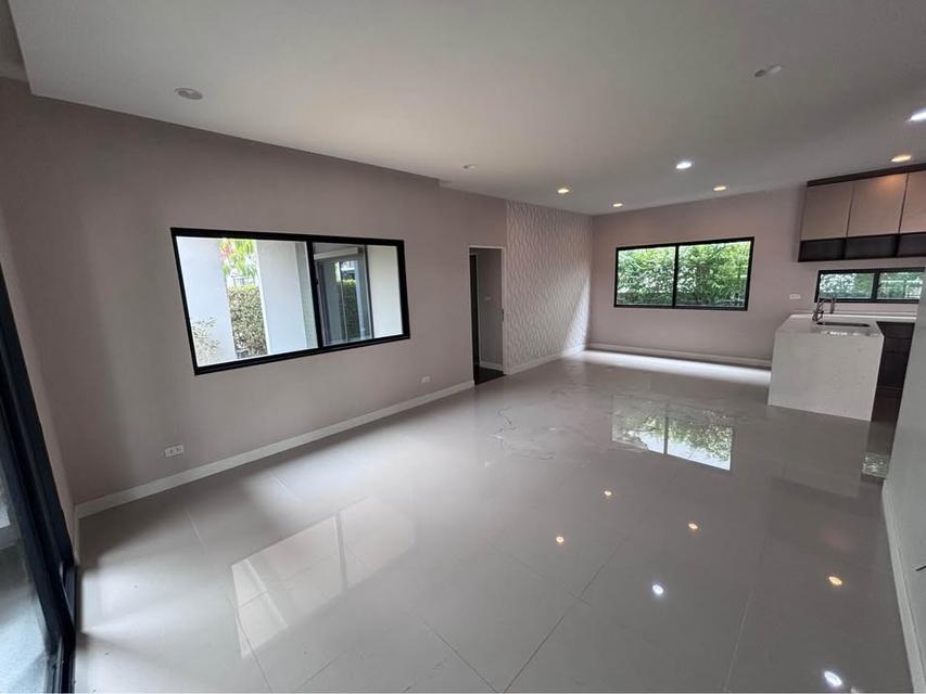 บ้านเดี่ยวให้เช่า ลำลูกกา คลอง 5 4ห้องนอน 6ห้องน้ำ 4
