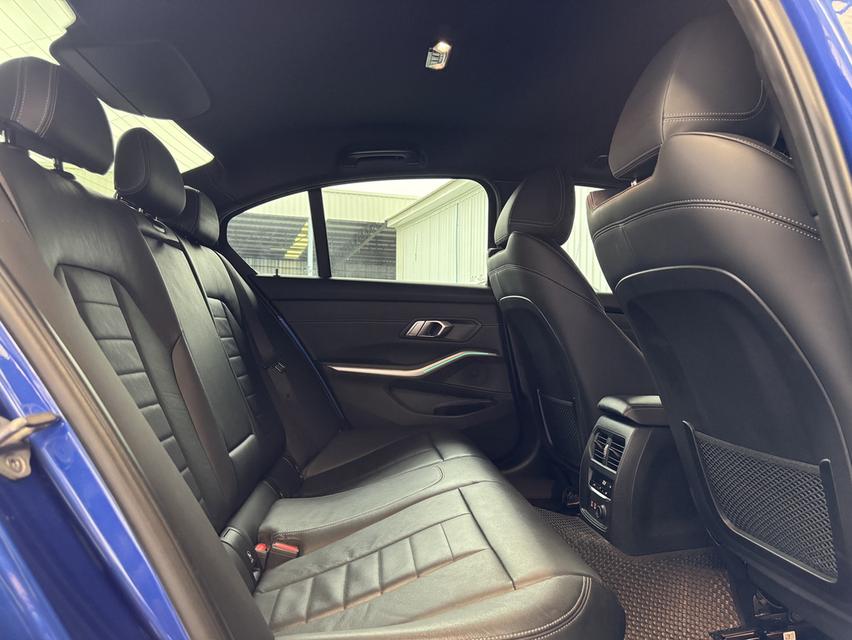 2020 BMW 320d M Sport g20 (รถสวย รับเข้าใหม่รถออกศูนย์ มือเดียว วารันตีเหลือ) 6
