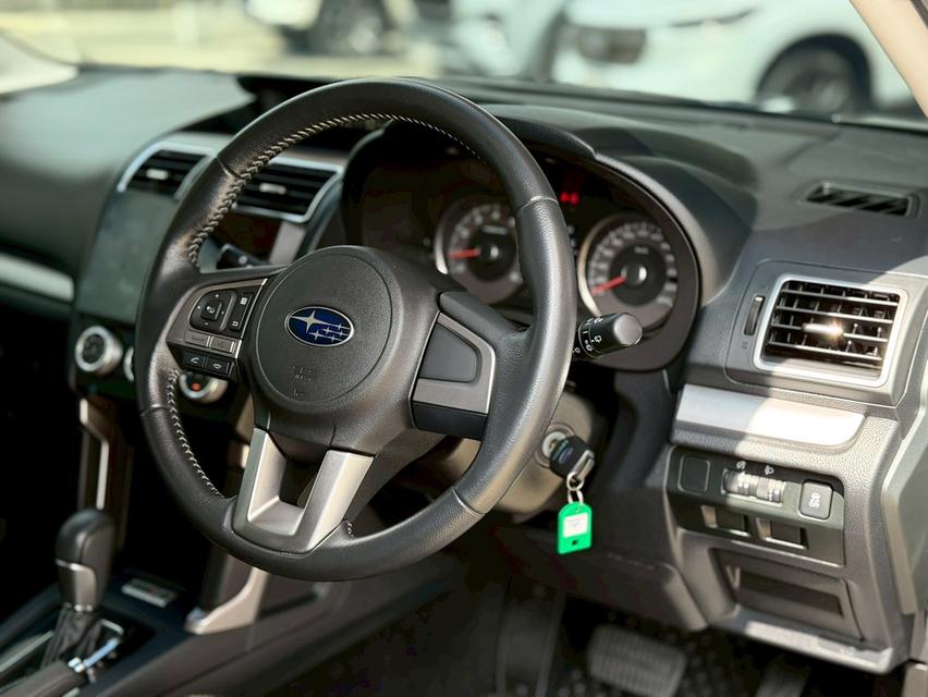ปี 2016 SUBARU FORESTER, 2.0 i AWDบุ้คเซอร์วิซครบ 5