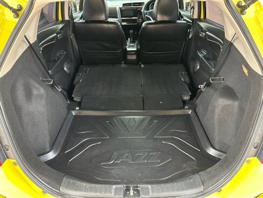 Honda Jazz 1.5sv ปี 2015 19