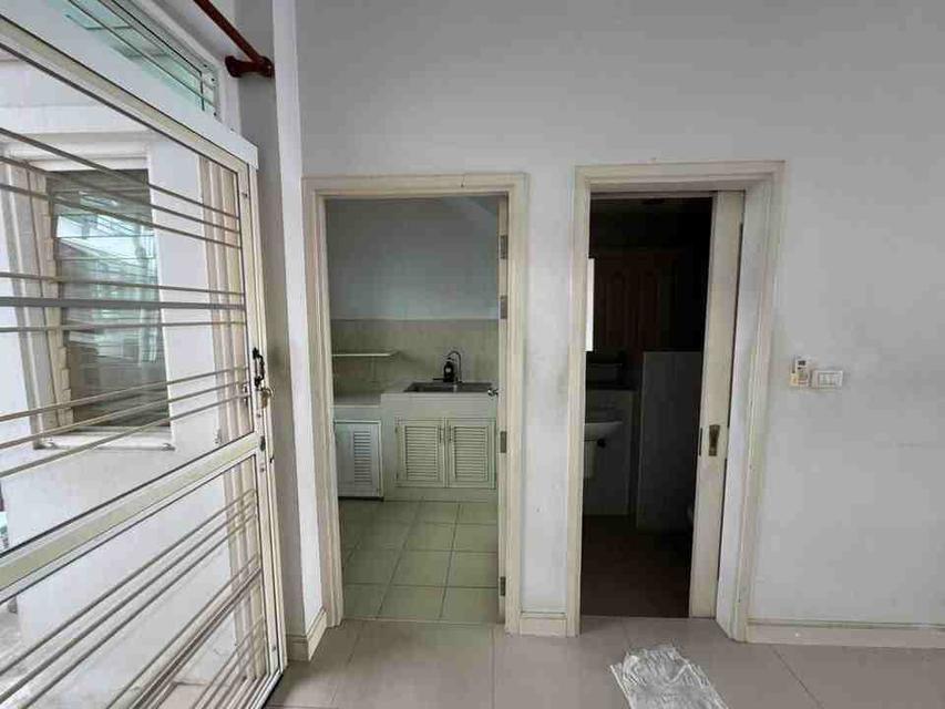 1 B1035 ทาวน์โฮม 3ชั้น บ้านกลางเมืองเออร์บาเนี่ยนพระราม 9-ลาดพร้าว ซอยลาดพร้าว84 7