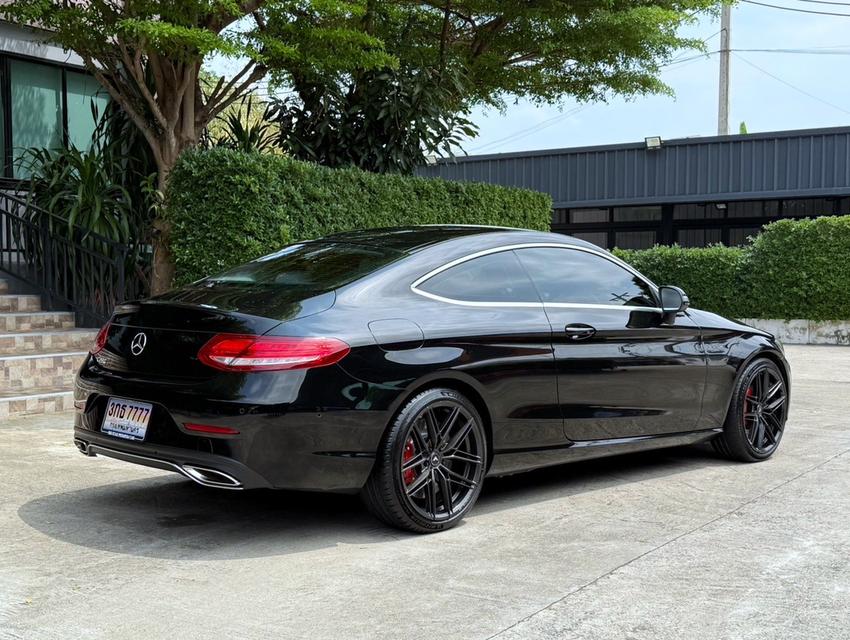 2018 BENZ C250 COUPE รถมือเดียวออกศูนย์ BENZ THAILAND รถวิ่งน้อย เข้าศูนย์ทุกระยะ ไม่เคยมีอุบัติเหตุครับ 3