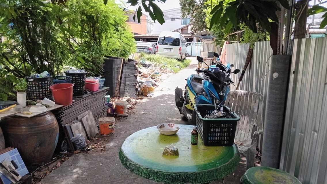 ที่ดินเปล่า 18 ตรว. ซอยพหลโยธิน 52 ซอยชุมชนรวมใจสามัคคี 2