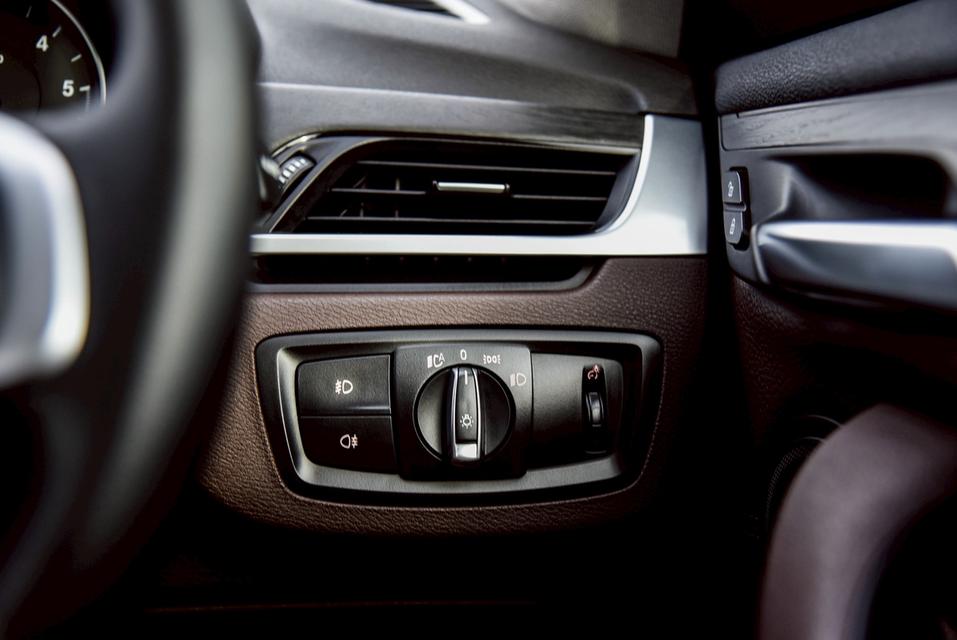 รหัสรถ CBL97 BMW X1 2.0 sDrive20d xLine AT 2020 16