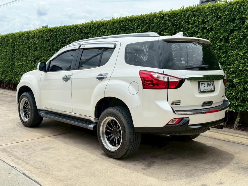 ขาย Isuzu MU-X 3.0Dvd ปี14 6
