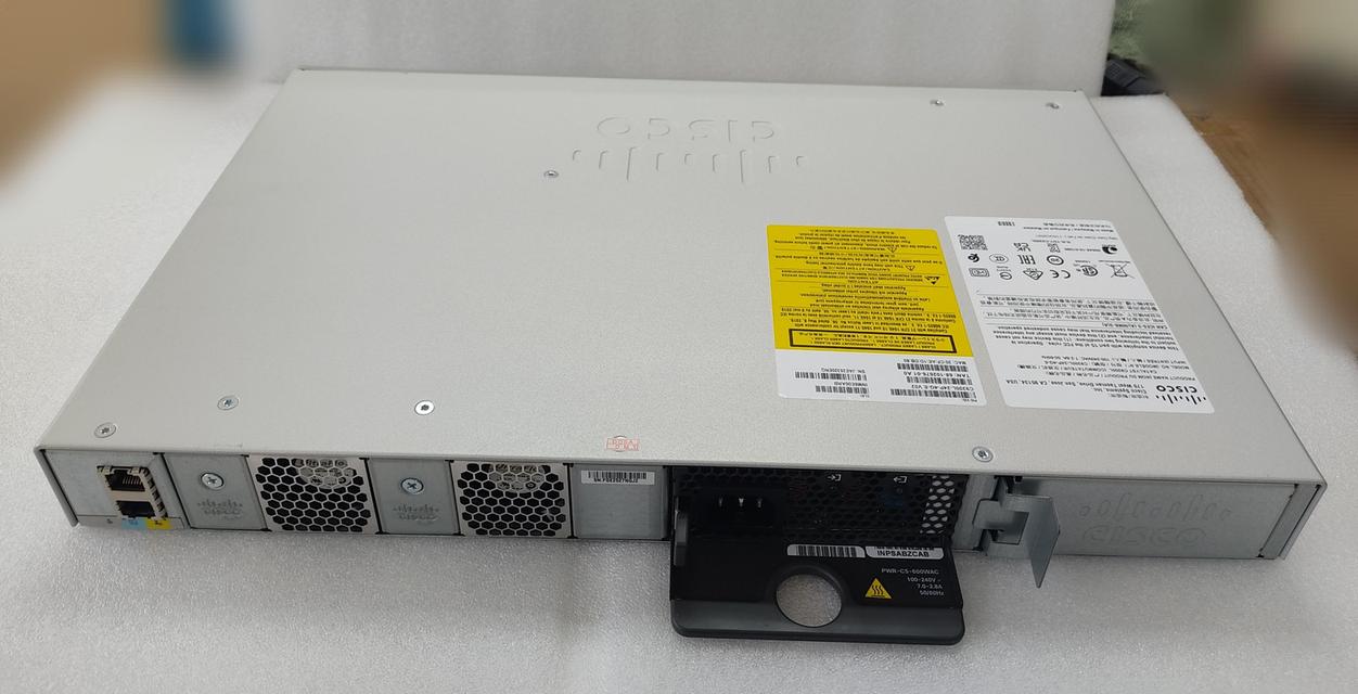 Cisco C9200L-24P-4G-E-1x AC Power มือสอง ทดสอบแล้ว ประกัน 1 ปี จากผู้ขาย 2