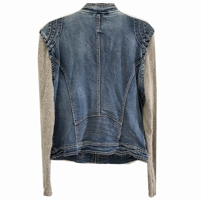 คอจีน แขนไหมพรม(ถอดได้) เป็นกั๊กได้ เก๋ เท่ น่ารักมาก ยีนส์ยืด ตัวเดียวไม่ซ้ำใคร มีกระเป๋าข้าง ผ้านุ่มใส่สบาย พร้อมส่ง ไม่ต้องรอ