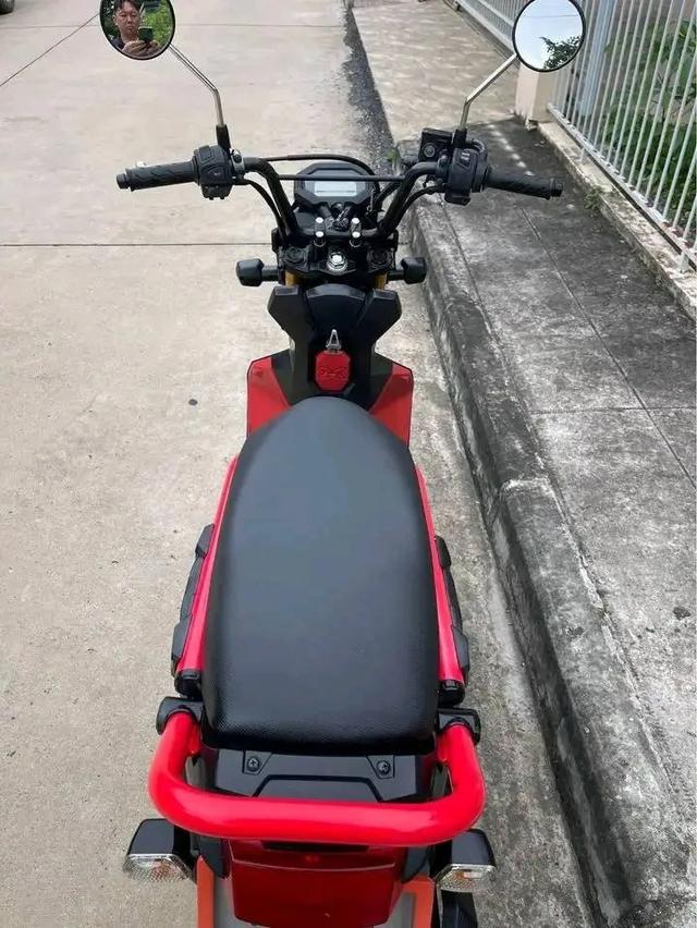 Honda Zoomer X 4