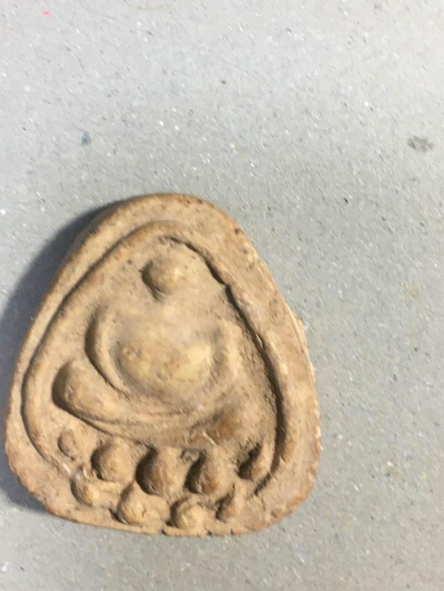 พระกรุวัดเงินคลองเตย พิมพ์สังกัจจายน์มีหู เนื้อผง สภาพสวย