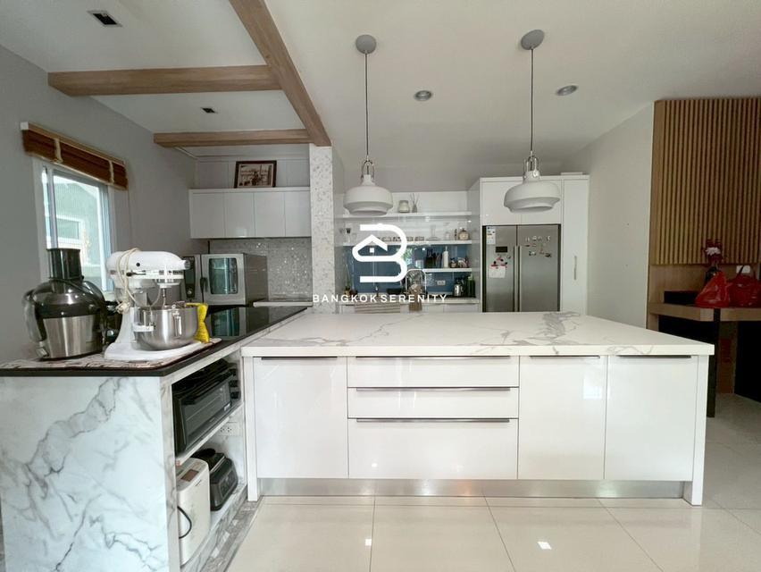 ขายบ้านพร้อมเฟอร์นิเจอร์ นาราโบทานิค ศรีนครนทร์ 2