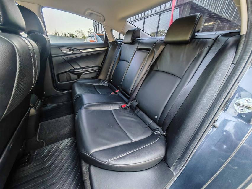 ขาย HONDA CIVIC 1.8 EL โฉม FC ปี 2017 เลขไมล์ 160,000 กม. 9