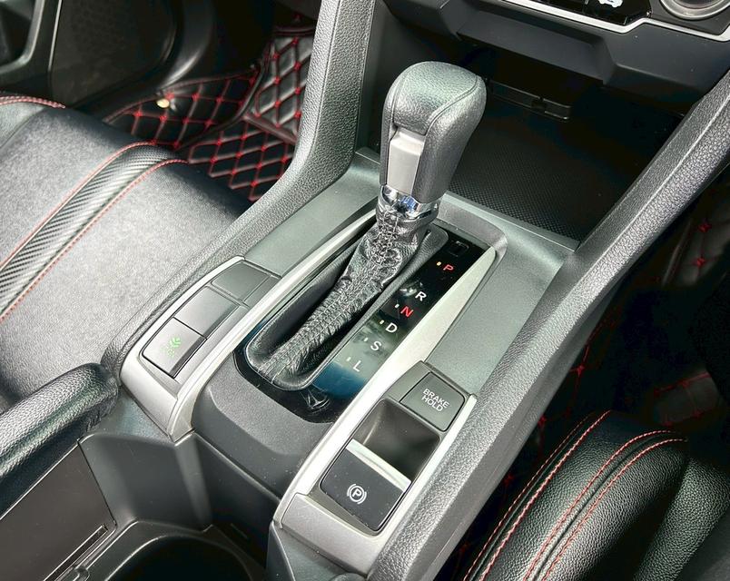 ขาย Honda Civic 1.8E ปี17 10