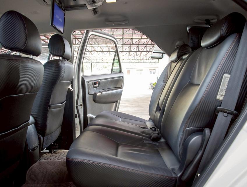 TOYOTA FORTUNER 3.0 TRD Sportivo 4WD ปี2014รถสายลุย สวยดุดัน โคตรคุ้ม 13