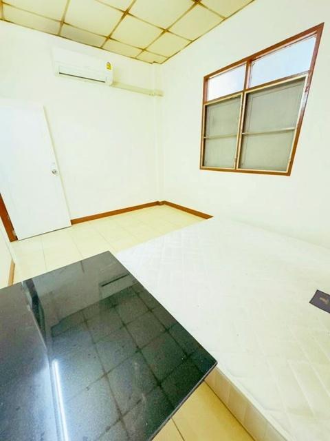 เดอะมอลล์ ท่าพระ 1.3 กม. จัดเต็มเฟอร์ฯ 40 ตร.ม. BTS วุฒากาศ 750 ม. บ้านเดี่ยวชั้นเดียว ภาษีเจริญ 2 นอน ม.สยาม 1.6 กม. ตล 4