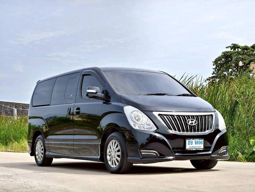 Hyundai H1 2.5Deluxe ปี17