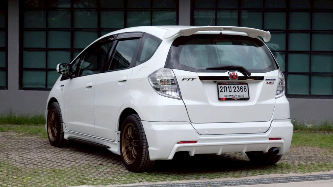 รหัสรถ TKG2366 HONDA JAZZ GE 1.3 รุ่น HYBRID 2013 6
