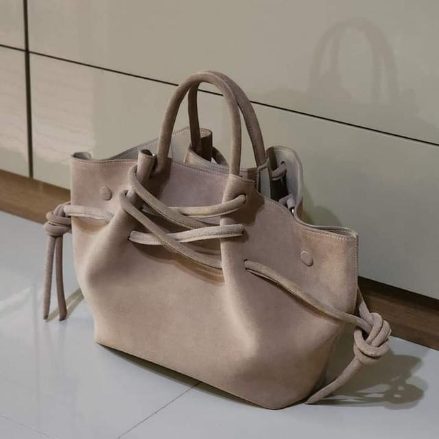 กระเป๋า FUNDAO AVA SUEDE TAUPE 2