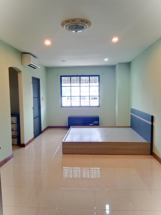 Used house for sale near Future Park Rangsit, BTS Yaek Kor Por Aor, 3 floors 4