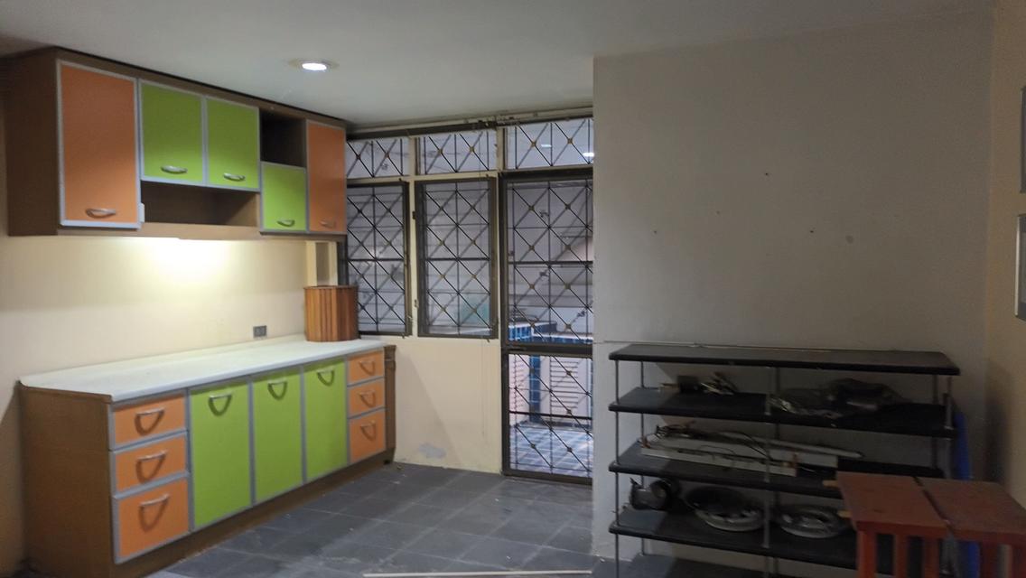 ทาวน์โฮม 3 ชั้น ม.ธันยกานต์ วัชรพล สายไหม กรุงเทพฯ 2