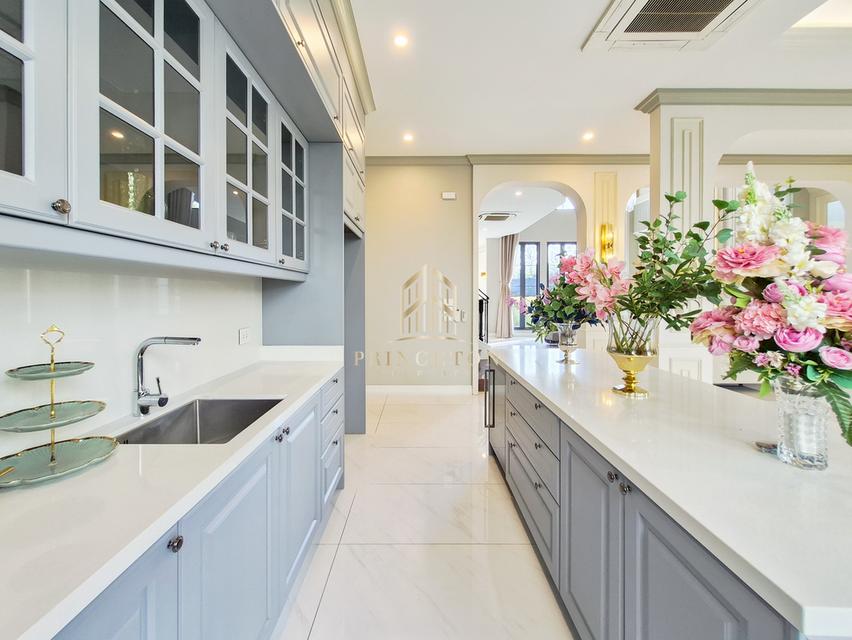 Luxury House Narasiri Krungthep Kreetha (corner plot) 8