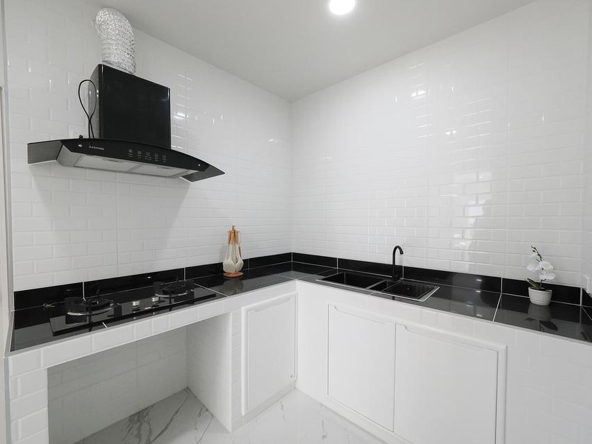 บ้านเดี่ยว 2 ชั้น ม.พฤกษาวิลเลจ 30 เดอะซีซัน ขนาด 55.8 ตรว. 4 ห้องนอน 2 ห้องน้ำ บ้านหลังใหญ่ แปลงริม ทำเลดีเยี่ยม ฟังชั่นครบ พร้อมเฟอร์ พื้นที่กว้าง 11