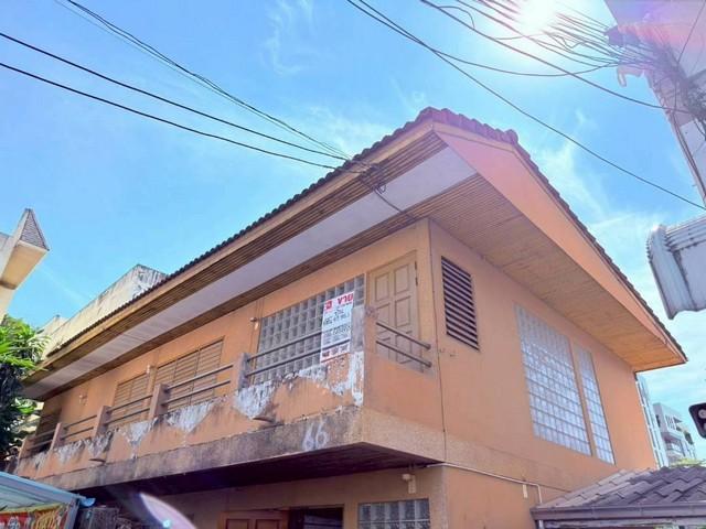 บ้านเดี่ยว สุขุมวิทซอย 49/14 แขวงคลองตันเหนือ เขตวัฒนา กรุงเทพมหานคร 3