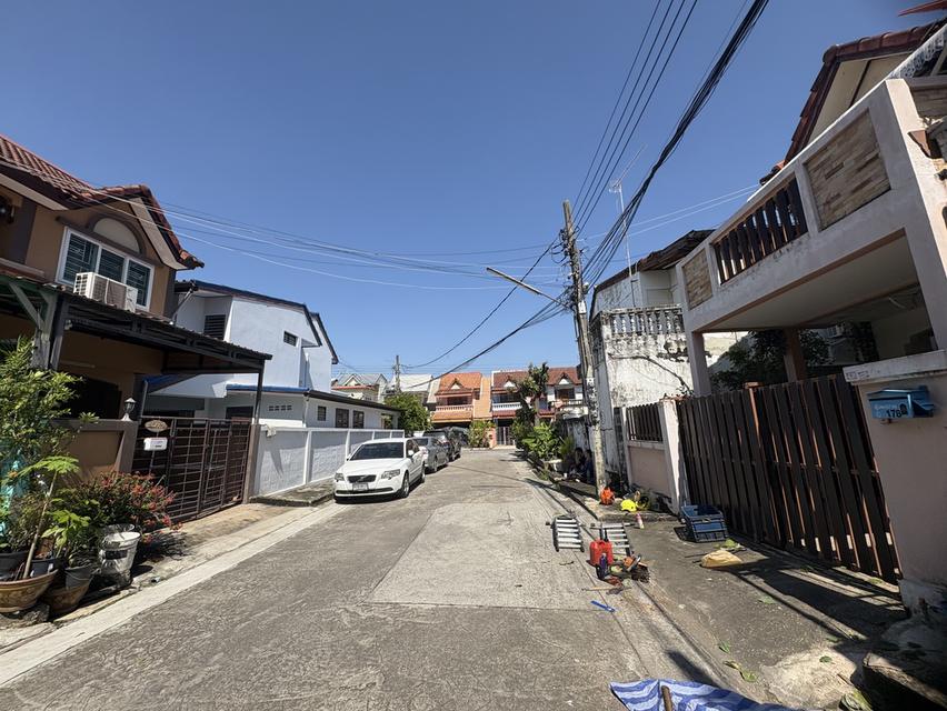 ขายทาวน์เฮ้าส์ ติดรถไฟฟ้า 1