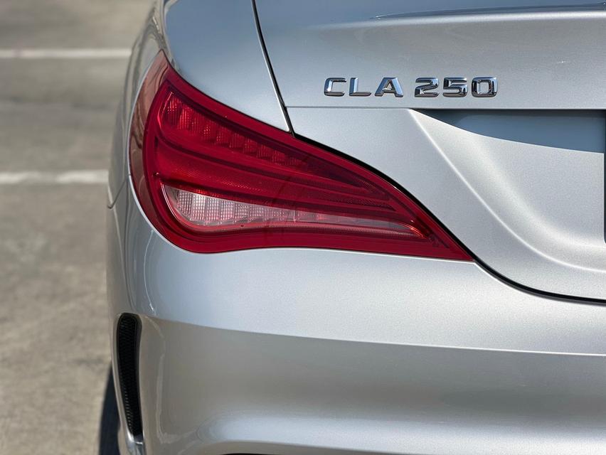 Mercedes Benz CLA250 AMG ปี 2013 จด 14 ไมล์ 6x ,xxx km