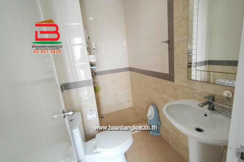 ทาวน์โฮม หลังริม โกลเด้น ทาวน์ วัชรพล-สุขาภิบาล 5 เนื้อที่ 21.7 ตรว. ใกล้บิ๊กซี สุขาภิบาล 5 ถนนสุขาภิบาล 5 แขวงออเงิน เขตสายไหม กรุงเทพมหานคร 9