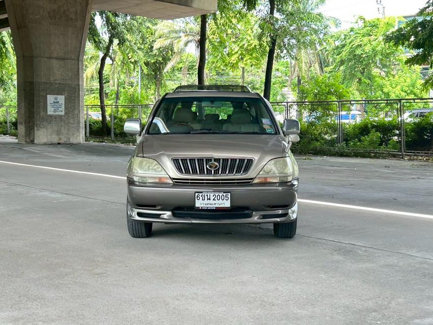 Toyota Harrier Year 2004