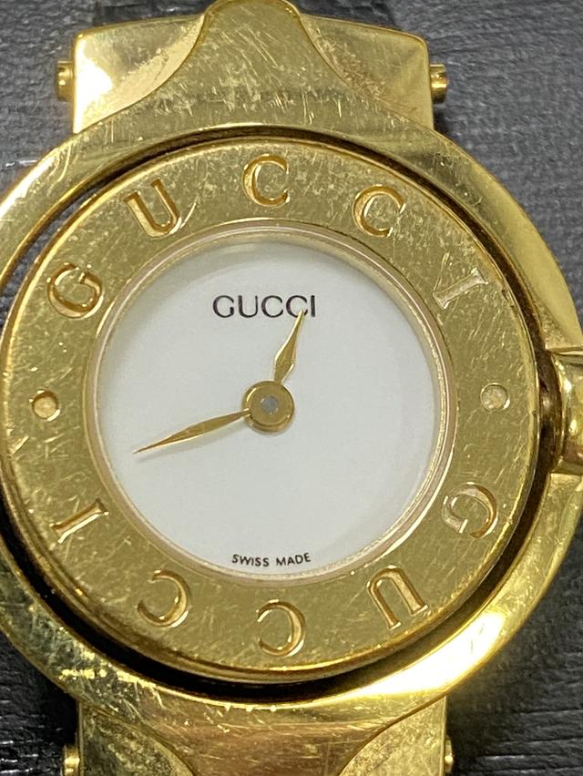 นาฬิกาข้อมือผู้หญิง GUCCI 1