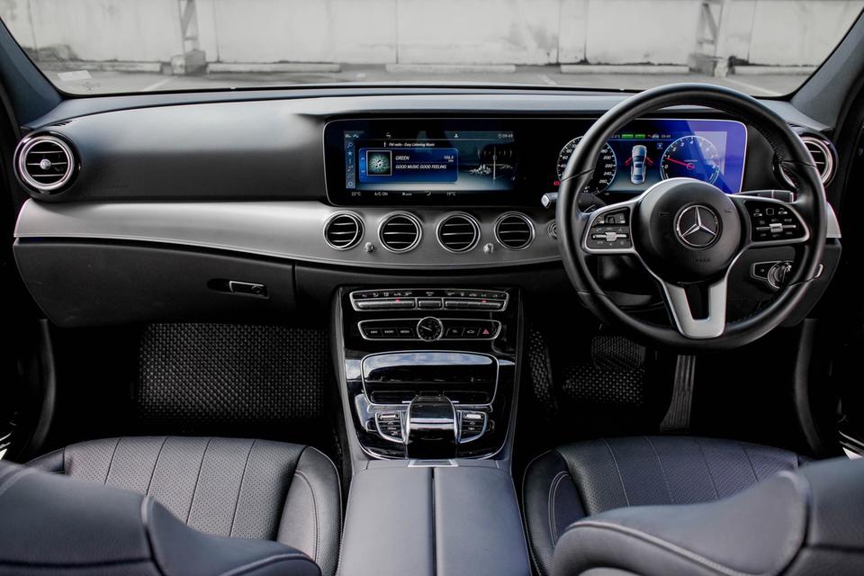 Mercedes-Benz E350e AVANTGARDE ปี 2019ไมล์ 73,xxx km.มาในราคาเพียง 739,000 บาท รูปที่ 12