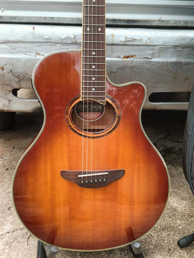 YAMAHA APX 700ii ไม้หน้าแท้ รูปย่อยที่ 2