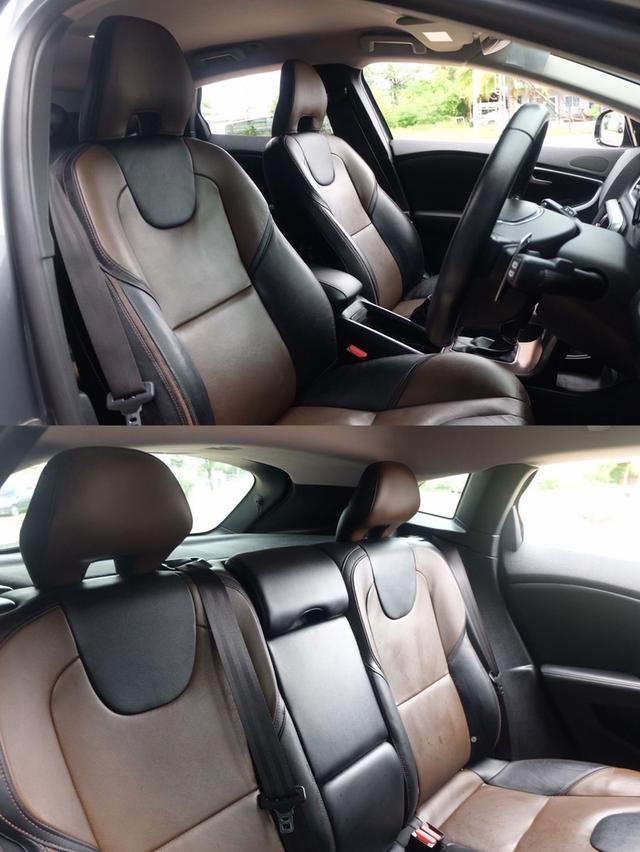 (แจ้งรหัสรถ KN207) VOLVO V40 D4 ดีเซล 2016 รูปที่ 16