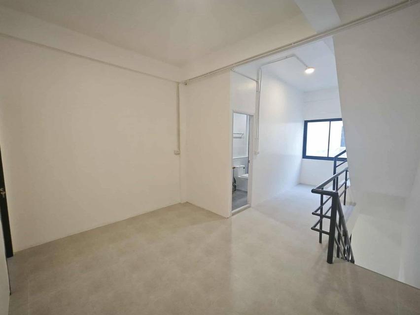 ขาย / เช่า อาคารพาณิชย์ (ไฟแดงมาบตาพุด) 11