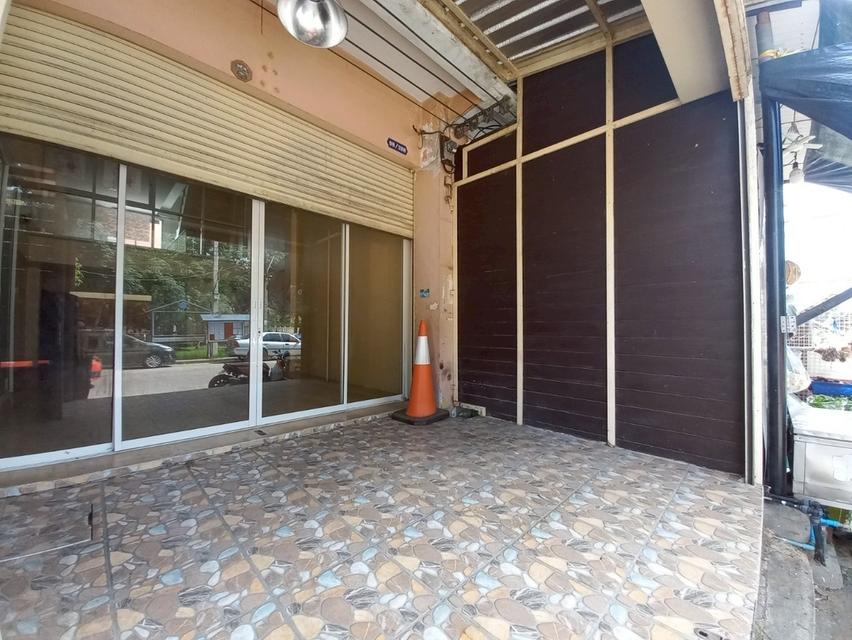 ขายบ้าน 3 ชั้น หลังมุม หมู่บ้านศิริวรรณ-ชวนชม ถนนบางกรวย-ไทรน้อย 2