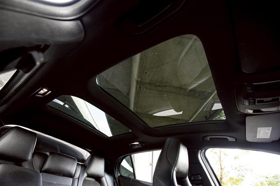 Mercedes Benz Gla250 ปี 2017 15