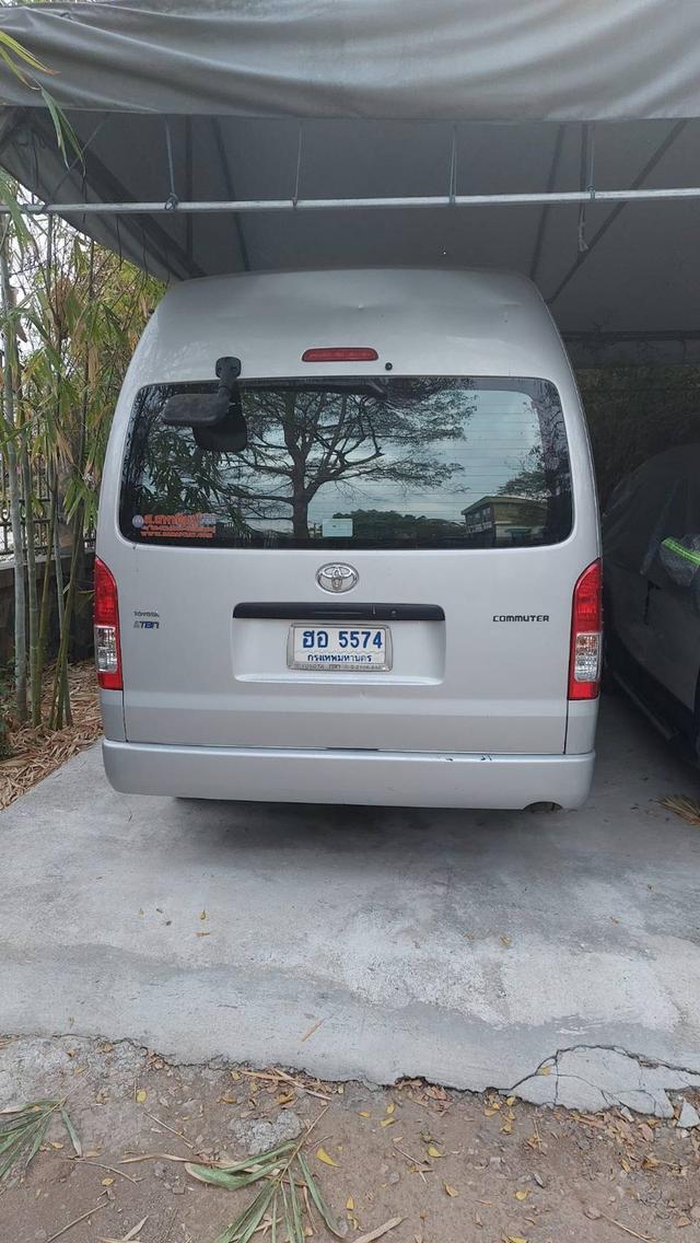 รถตู้คอมมูเตอร์ใช้งานน้อยมาก รูปที่ 2