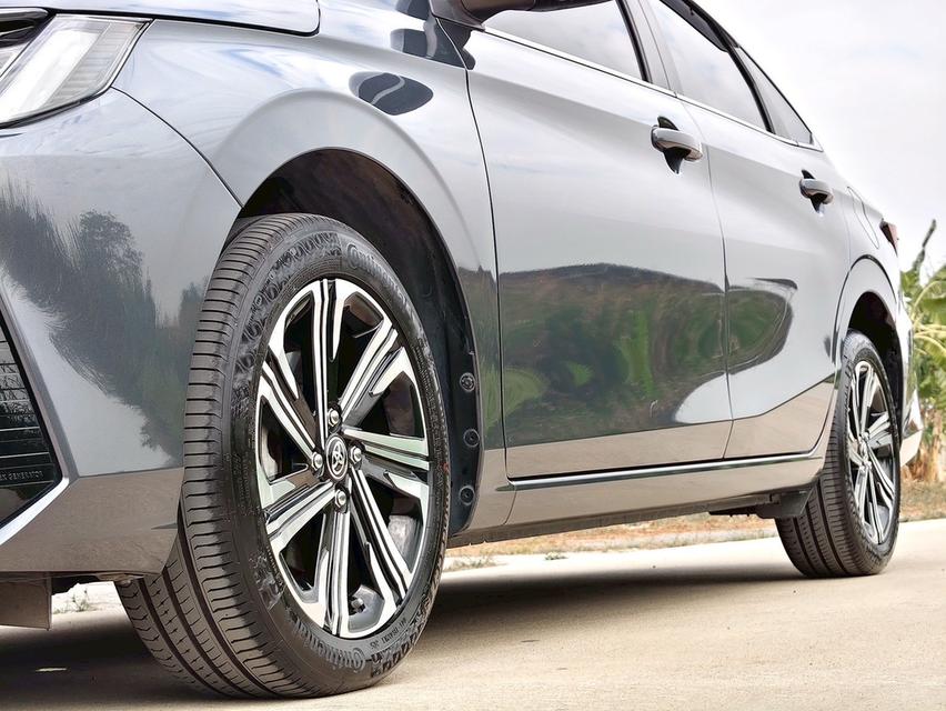 Toyota Yaris Ativ 1.2 Premium Luxury รุ่นท๊อป CVT A/T ปี 2023 รูปที่ 7