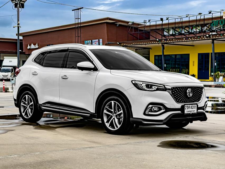 MG HS1.5 Turbo มี Sunroof ออกรถฟรีดาวน์