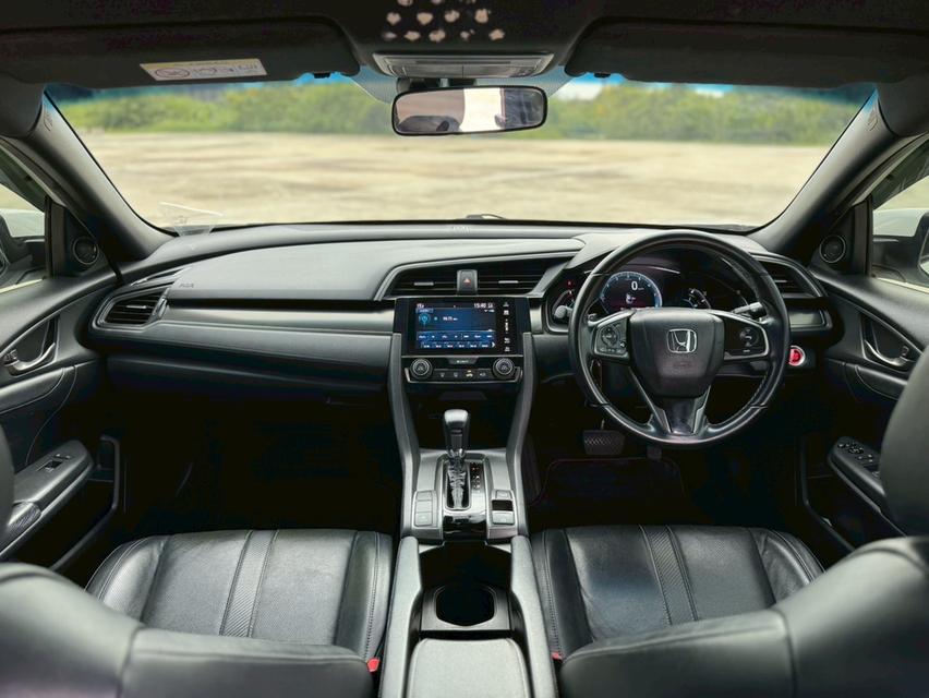 HONDA CIVIC FK  1.5 TURBO  สีขาว ปี 2018 เกียรออโต้   16