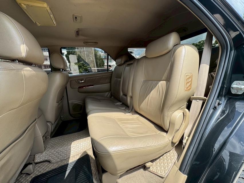 Toyota Fortuner 3.0V Trd 4x4 2010 รูปที่ 12