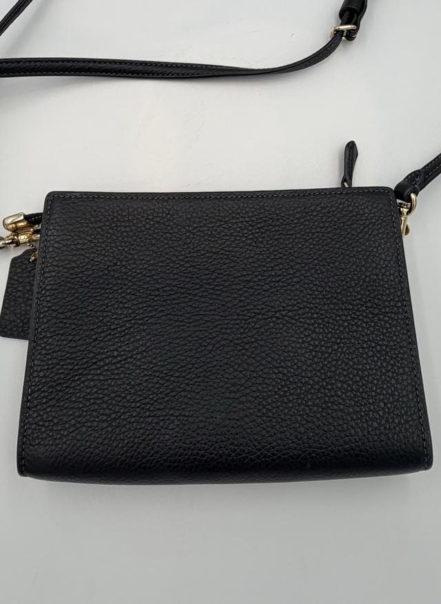 Coach Slim Crossbody Bag รูปย่อยที่ 2