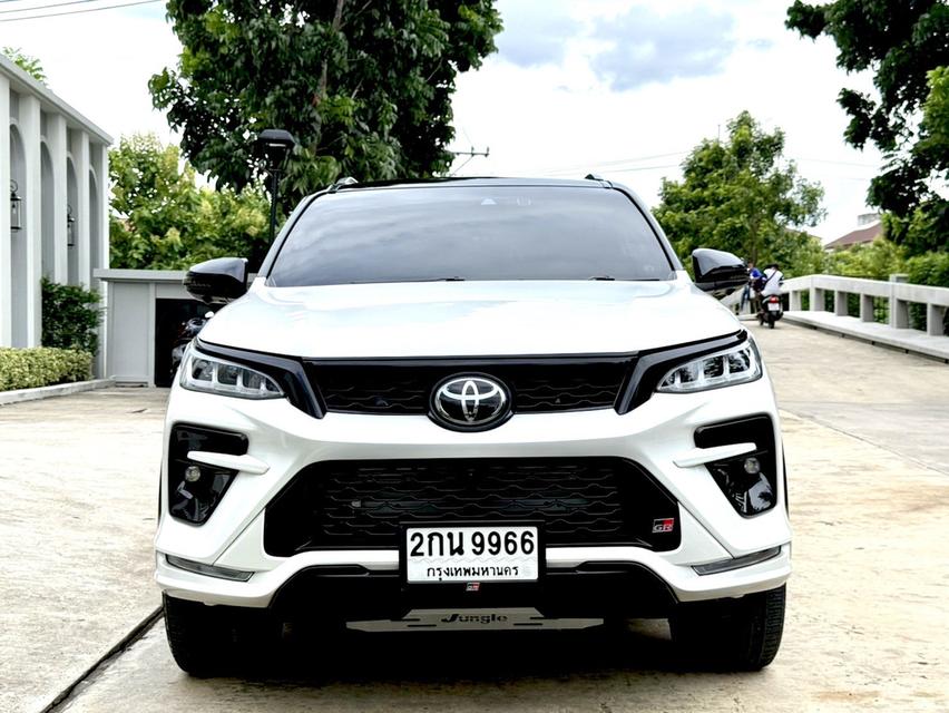FORTUNER 2.8 GR SPORT BLACK TOP 4WD รูปที่ 7