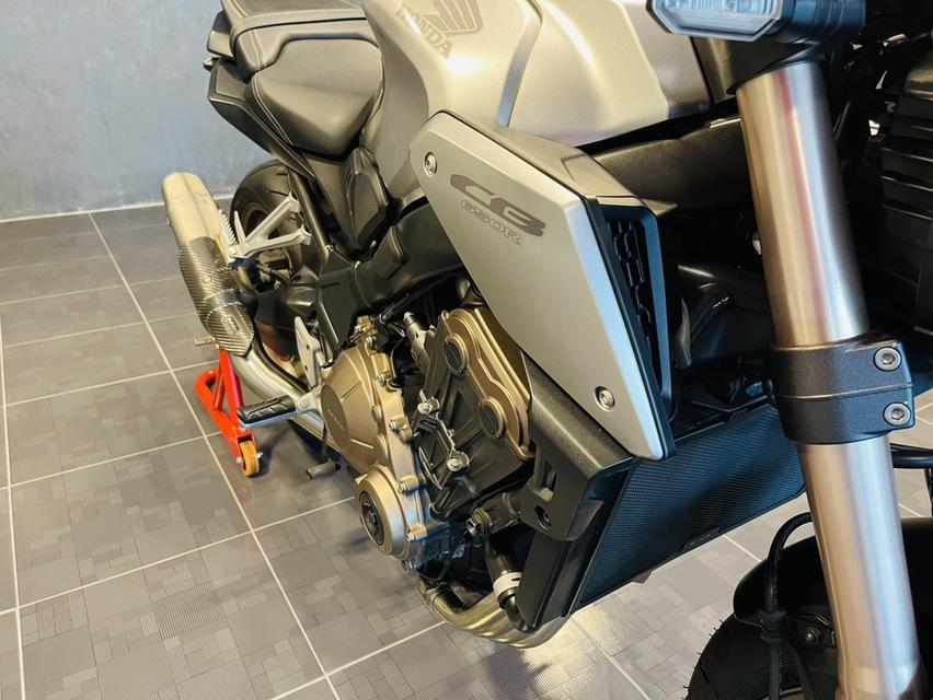 CB650R/2019 12