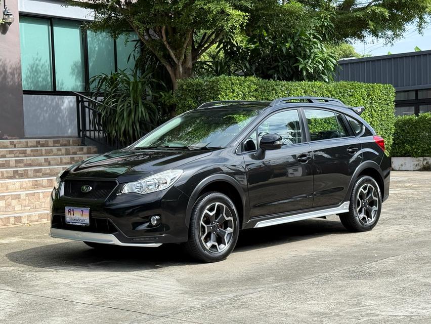 2016 SUBARU XV 2.0 STI รถมือเดียวออกป้ายแดง รถวิ่งน้อย ประวัติศูนย์ครบ รถไม่เคยมีอุบัติเหตุครับ 4