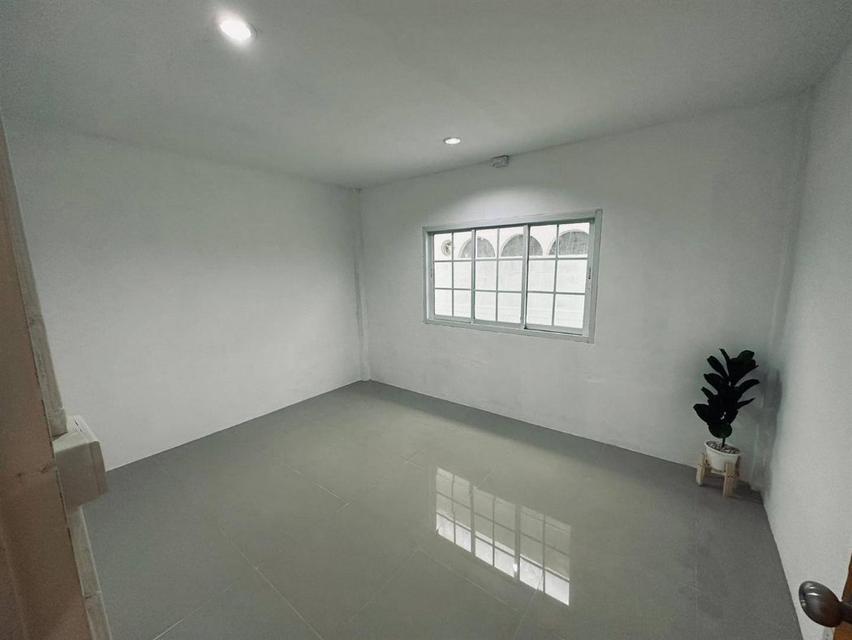 ทาวน์เฮ้าส์ แยกปากเกร็ด นนทบุรี  พื้นที่ใช้สอย 120 ตรม., 30 ตร.วา ขายด่วน 2,293,800 บาท 6